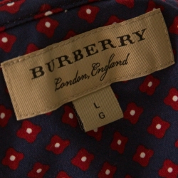 مملوكة مسبقًا Burberry Navy Blue and Red Printed Cotton T Shirt L 