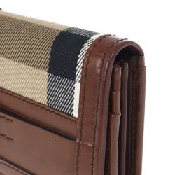 مملوكة مسبقًا Burberry Nova Check Leather Trim Flap Wallet