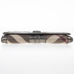 مملوكة مسبقًا Burberry Nova Check Continental Wallet