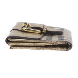مملوكة مسبقًا Burberry Gold Nova Haymarket Check Compact Wallet