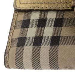 مملوكة مسبقًا Burberry Gold Nova Haymarket Check Compact Wallet