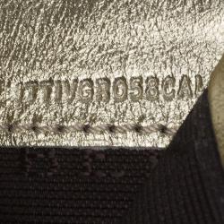 مملوكة مسبقًا Burberry Gold Nova Haymarket Check Compact Wallet