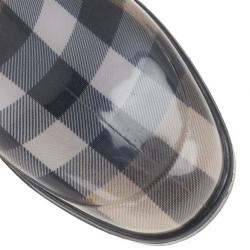 مملوكة مسبقًا Burberry Beige Nova Check 'House Check' Rain Boots Size 38