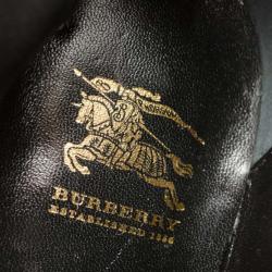 مملوكة مسبقًا Burberry Black Quilted Patent Leather Ankle Boots Size 40