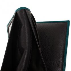 Pre Owned Carolina Herrera Teal Embossed Leather Continental Wallet