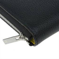 Pre Owned Celine Black Leather Medium Zipped Around Wallet