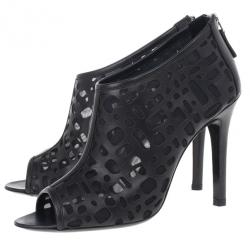 مملوكة مسبقًا Chanel Black Leather Cut Out Ankle Boots 38