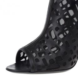 مملوكة مسبقًا Chanel Black Leather Cut Out Ankle Boots 38