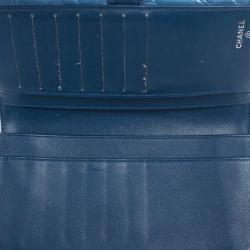 مملوكة مسبقًا Chanel Blue Lambskin Embossed Camellia Wallet