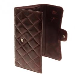 Pre Owned Chanel Dark Red Quilted Patent Classic Long Wallet
