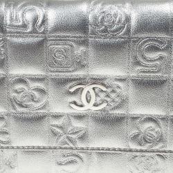Pre Owned Chanel Metallic Quilted Lambskin Lucky Symbols Wallet