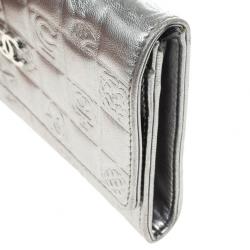 Pre Owned Chanel Metallic Quilted Lambskin Lucky Symbols Wallet
