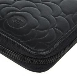 Pre Owned Chanel Black Leather Camelia Zip Wallet