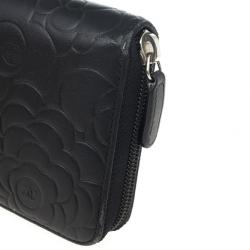 Pre Owned Chanel Black Leather Camelia Zip Wallet