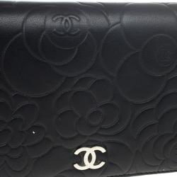 Pre Owned Chanel Black Leather Camelia Zip Wallet