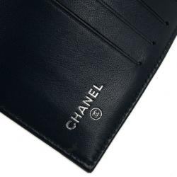 Pre Owned Chanel Teal Patent Symbols Lucky Charm Compact Wallet