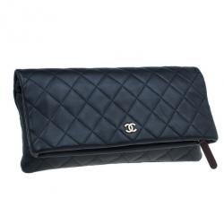 مملوكة مسبقًا Chanel Black Lambskin Beauty CC Clutch