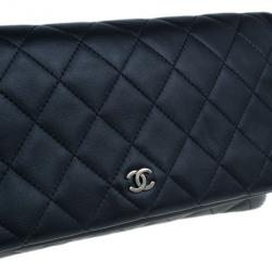 مملوكة مسبقًا Chanel Black Lambskin Beauty CC Clutch