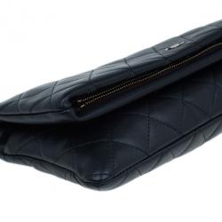 مملوكة مسبقًا Chanel Black Lambskin Beauty CC Clutch