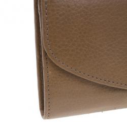 مملوكة مسبقًا Chloe Nut Leather Lily Continental Wallet
