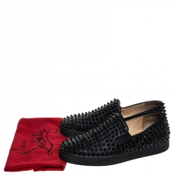 مملوكة مسبقًا حذاء رياضي كريستيان لوبوتان سليب أون سبايك رولر بوت جلد أسود مقاس 40