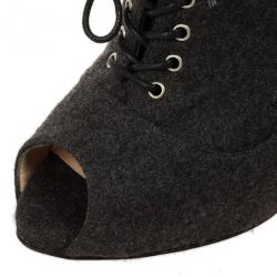 مملوكة مسبقًا Christian Louboutin Grey Lace Up Flannel Lady Derby120mm Ankle Booties Size 37