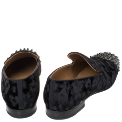 Pre Owned حذاء سليبرز كريستيان لوبوتان سموكينغ غطاء مقدمة سبايكد سبوكي قطيفة أسود مقاس 43