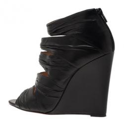 مملوكة مسبقًا Christian Louboutin Black Leather Developpa Wedge Booties Size 39