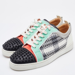 مملوكة مسبقًا Christian Louboutin Multicolor Woven Leather and Suede Louis Junior Spikes Low Top Sneakers Size 43