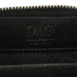 D and G Black Patent Compact Zippy Wallet