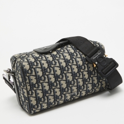 مملوكة مسبقًا Dior Black/Navy Blue Oblique Canvas and Leather Lingot 22 Bag