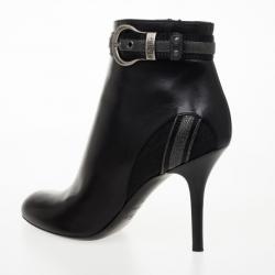 مملوكة مسبقًا Christian Dior Black Leather Buckle Ankle Boots Size 40