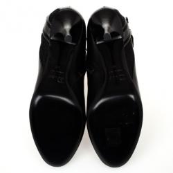 مملوكة مسبقًا Christian Dior Black Leather Buckle Ankle Boots Size 40