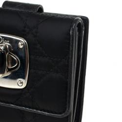 مملوكة مسبقًا Dior Black Charming Lock Compact Wallet
