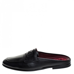 Pre Owned صندل سليب أون دولتشي أند غابانا شعار جلد مطرز أسود مقاس 45