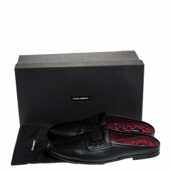 Pre Owned صندل سليب أون دولتشي أند غابانا شعار جلد مطرز أسود مقاس 45