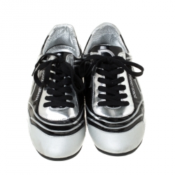 مملوكة مسبقًا Dolce And Gabbana Grey/Black Patent Leather and Fabric Lace Up Low Top Sneakers Size 43