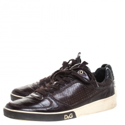 مملوكة مسبقًا حذاء رياضي دولتشي اند غابانا حافة منخفضة رباط جلد مثقب بني مقاس 44