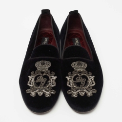 Pre Owned Dolce & Gabbana Black Velvet Crest Bead Embroidered Loafers Size 43 