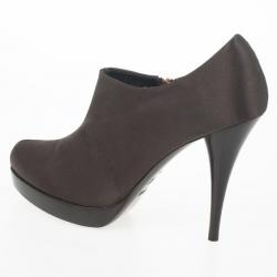 مملوكة مسبقًا Fendi Brown Satin Ankle Booties Size 38