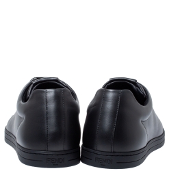 مملوكة مسبقًا Fendi Black Leather Low Top Sneakers Size 43