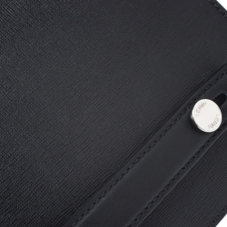 مملوكة مسبقًا حقيبة كلتش فندي ميتال باغز جلد سوداء