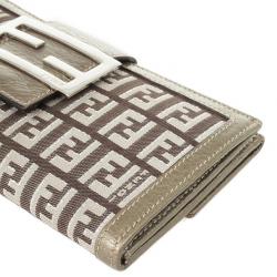 Pre Owned Fendi Zucchino Contentinal Wallet 