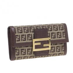 مملوكة مسبقًا Fendi Brown Leather Trim Zucca Continental Wallet