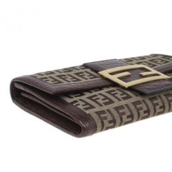 مملوكة مسبقًا Fendi Brown Leather Trim Zucca Continental Wallet