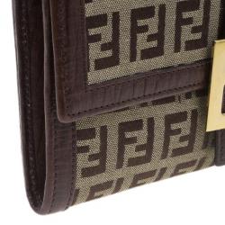 مملوكة مسبقًا Fendi Brown Leather Trim Zucca Continental Wallet