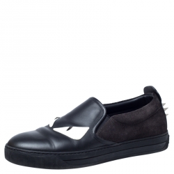 مملوكة مسبقًا Fendi Black Suede Leather Bag Bugs Spike Slip On Sneakers Size 42
