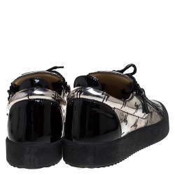 Pre Owned Giuseppe Zanotti Metallic Silver Logo Print Patent Leather Double Zip Lace Up Sneakers Size 43