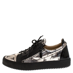 Pre Owned Giuseppe Zanotti Metallic Silver Logo Print Patent Leather Double Zip Lace Up Sneakers Size 43