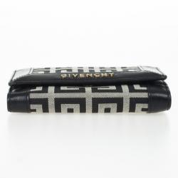 مملوكة مسبقًا Givenchy Signature Wallet